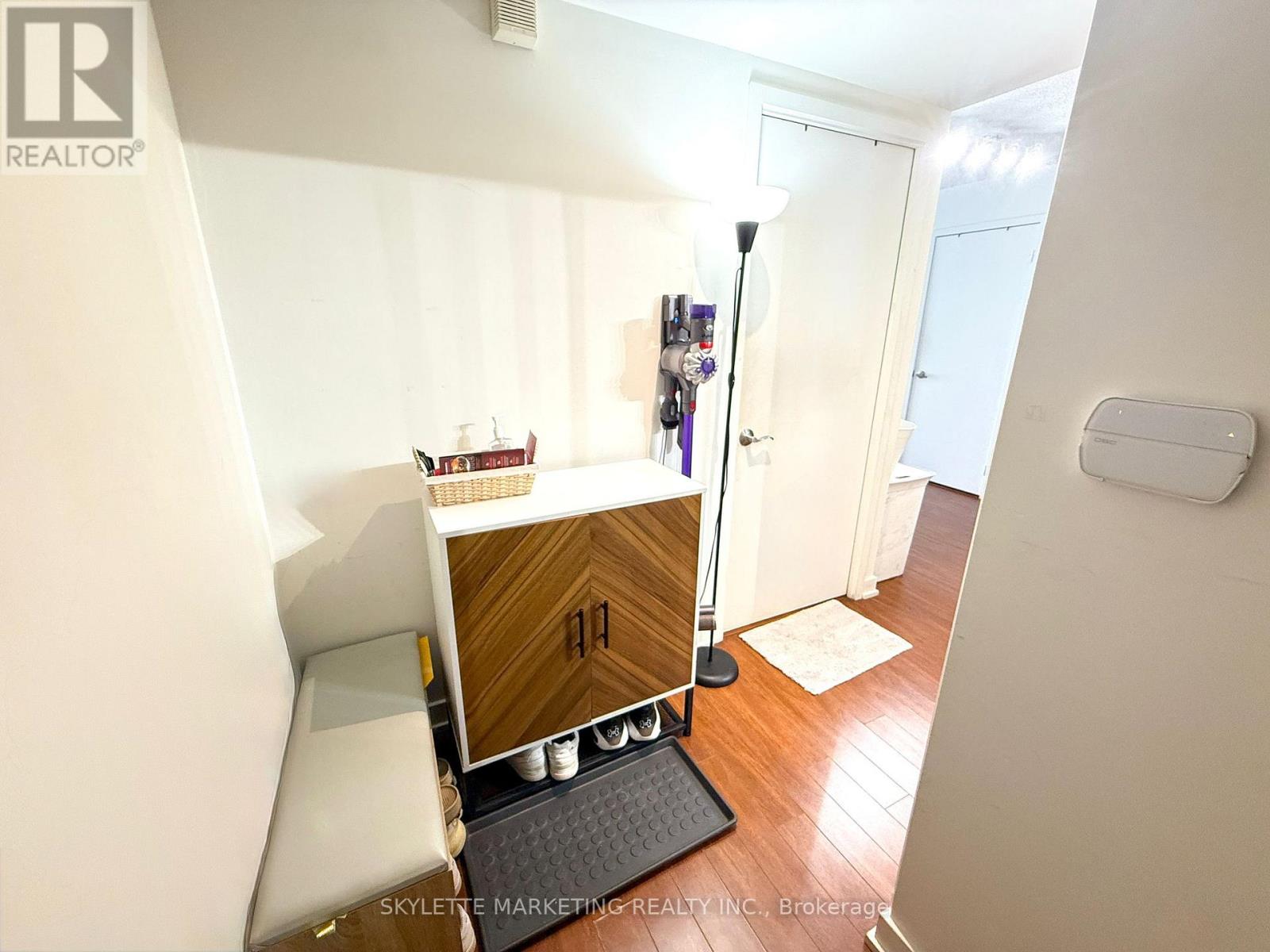 505 - 8 TELEGRAM MEWS, Toronto (Waterfront Communities), Ontario, M5V3Z5 — Photo 10