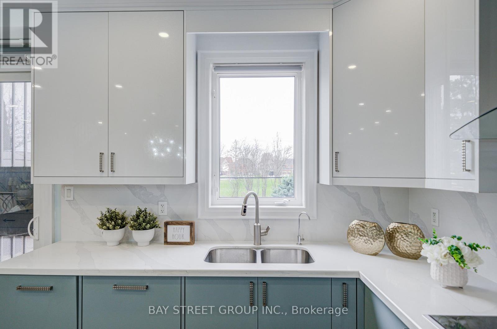 48 COZENS DRIVE, Richmond Hill (Oak Ridges), Ontario, L4E4W6 — Photo 12