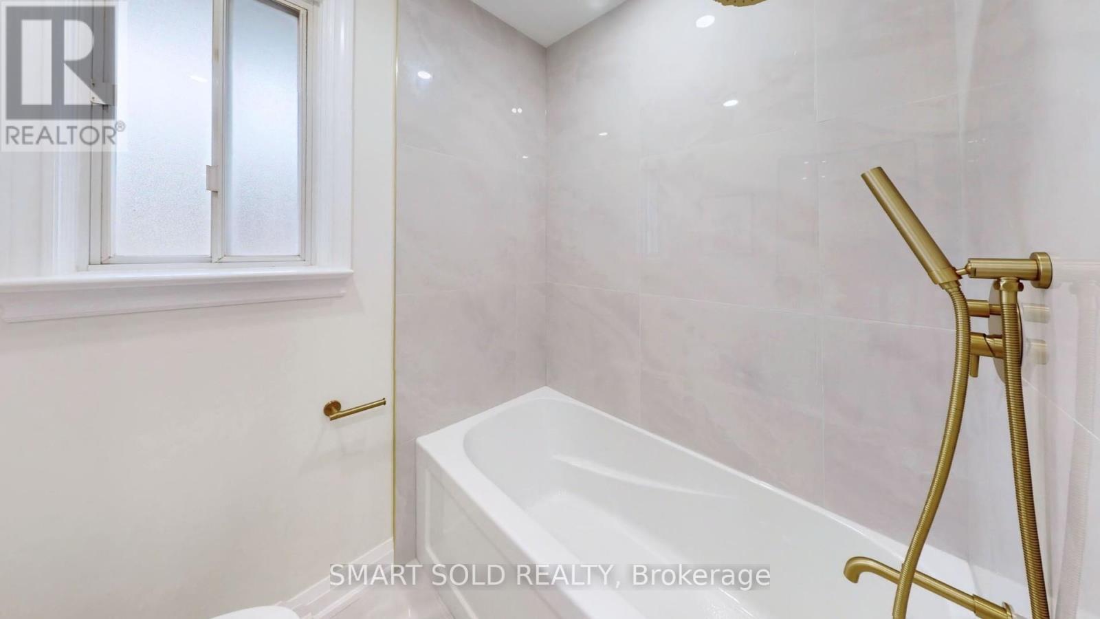 439 FERNLEIGH CIRCLE N, Richmond Hill (Crosby), Ontario, L4C1E5 — Photo 21