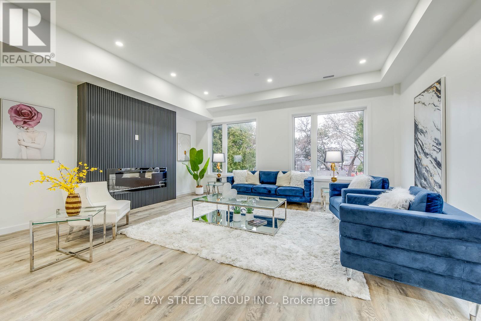 20 ROCHDALE AVENUE, Toronto (Caledonia-Fairbank), Ontario, M6E1X2 — Photo 17