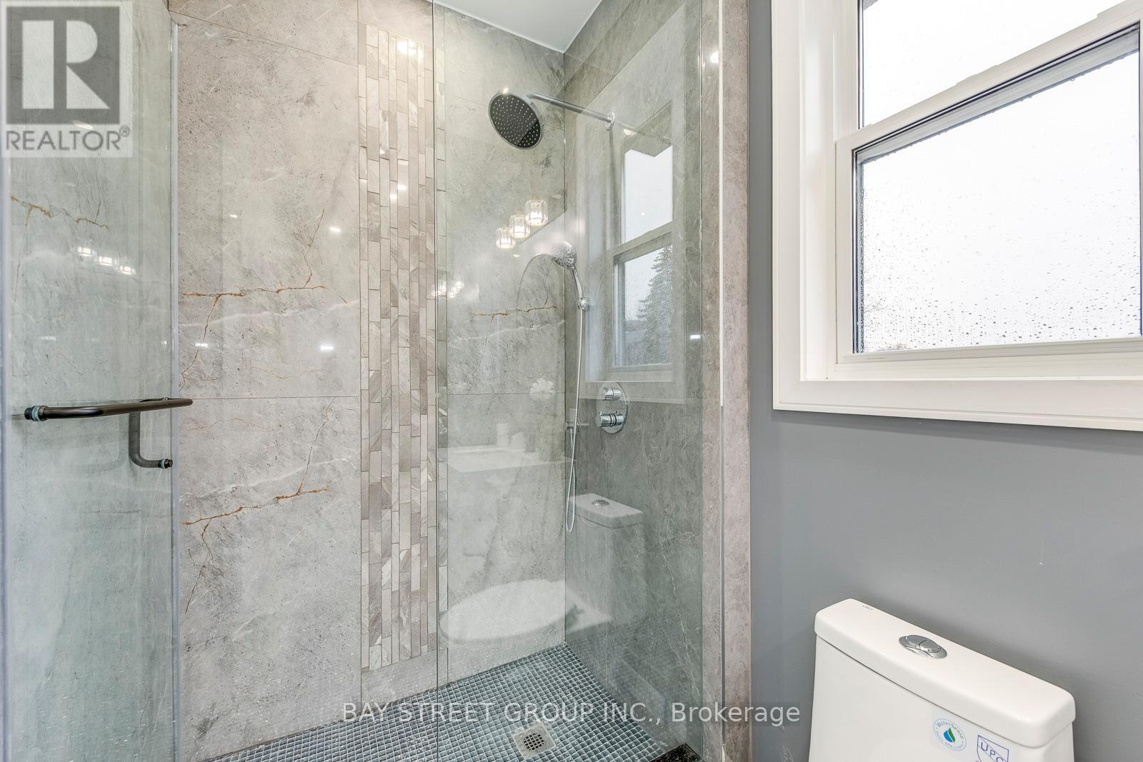 20 ROCHDALE AVENUE, Toronto (Caledonia-Fairbank), Ontario, M6E1X2 — Photo 32