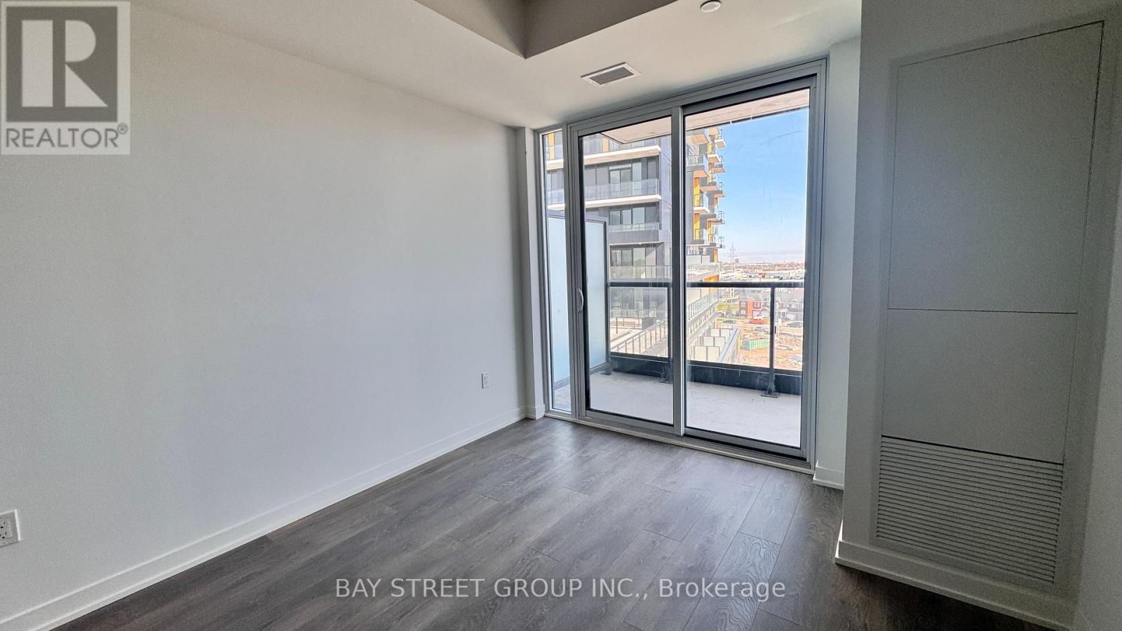 D711 - 4878 POWERS COMMON, Burlington (Alton), Ontario, L7M2B4 — Photo 10