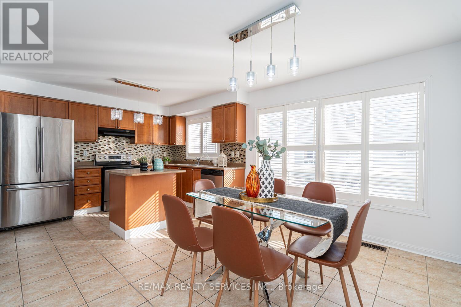 67 DECKER HOLLOW CIRCLE, Brampton (Credit Valley), Ontario, L6X0L5 — Photo 13