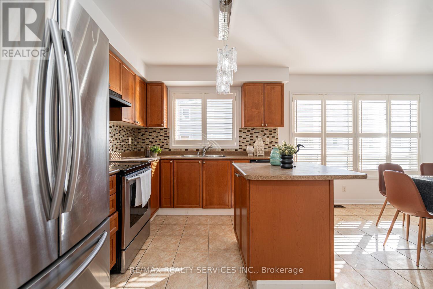 67 DECKER HOLLOW CIRCLE, Brampton (Credit Valley), Ontario, L6X0L5 — Photo 17