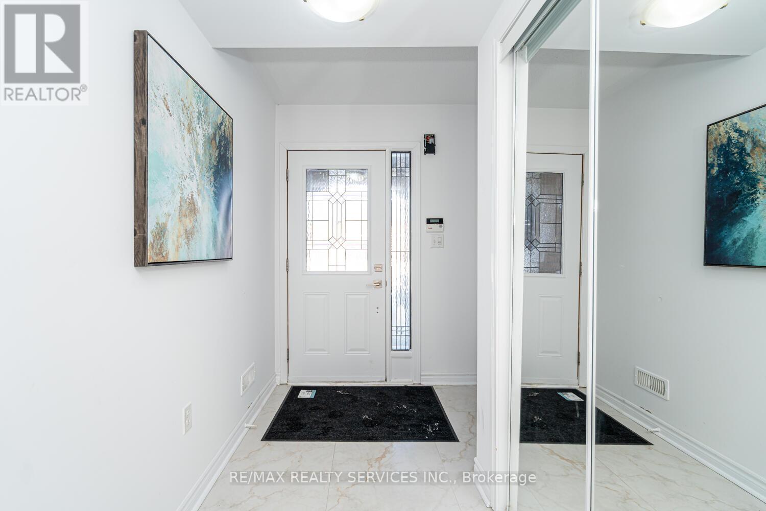 67 DECKER HOLLOW CIRCLE, Brampton (Credit Valley), Ontario, L6X0L5 — Photo 6