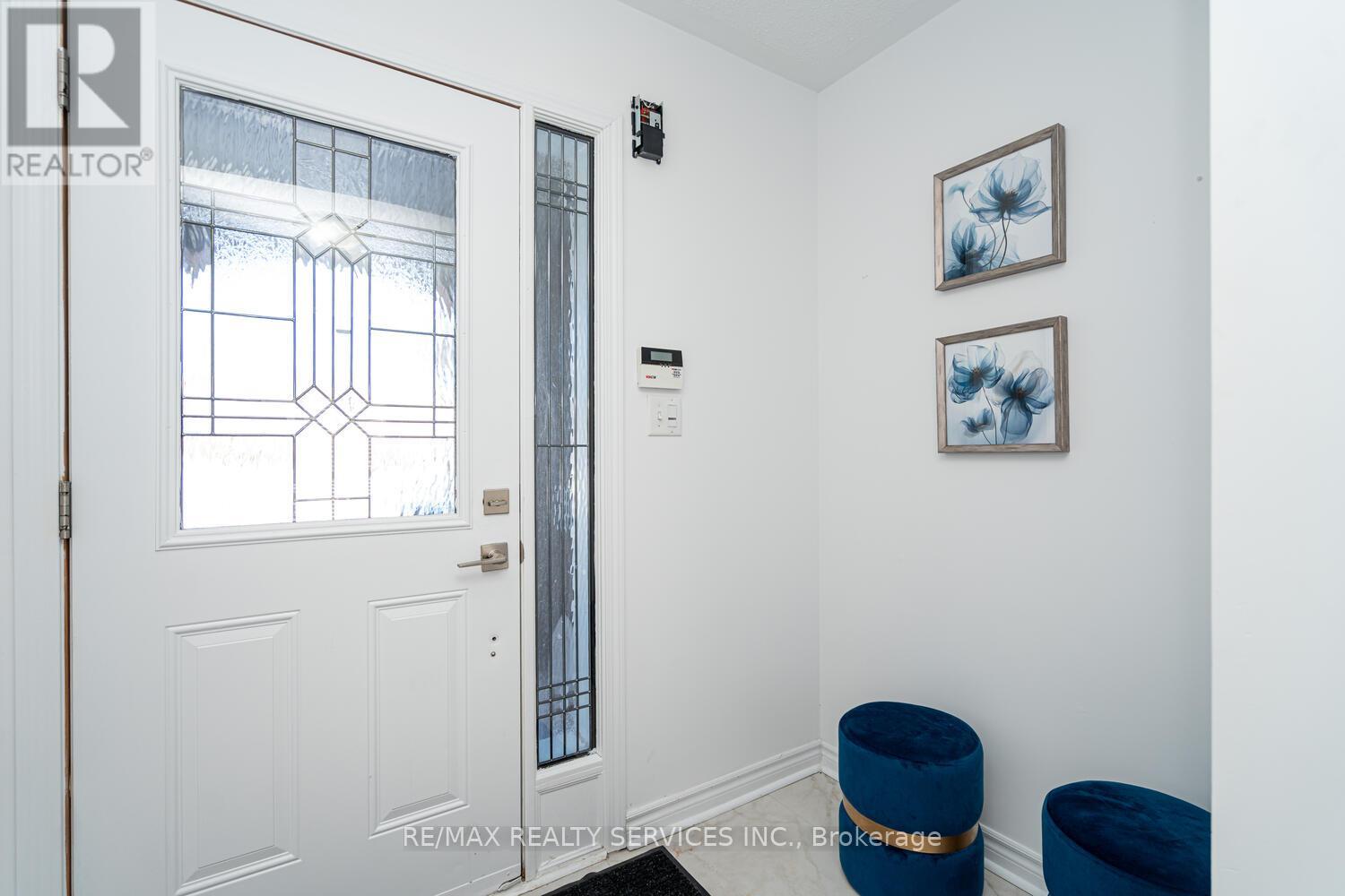 67 DECKER HOLLOW CIRCLE, Brampton (Credit Valley), Ontario, L6X0L5 — Photo 7