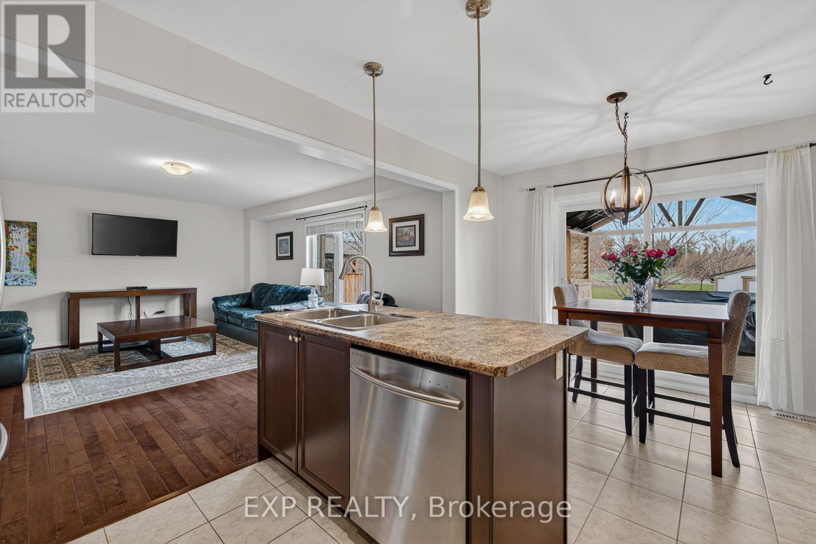 18 STARLIGHT AVENUE, Woolwich, Ontario, N0B1M0 — Photo 12