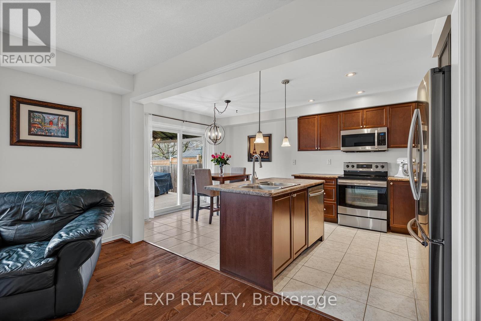 18 STARLIGHT AVENUE, Woolwich, Ontario, N0B1M0 — Photo 9