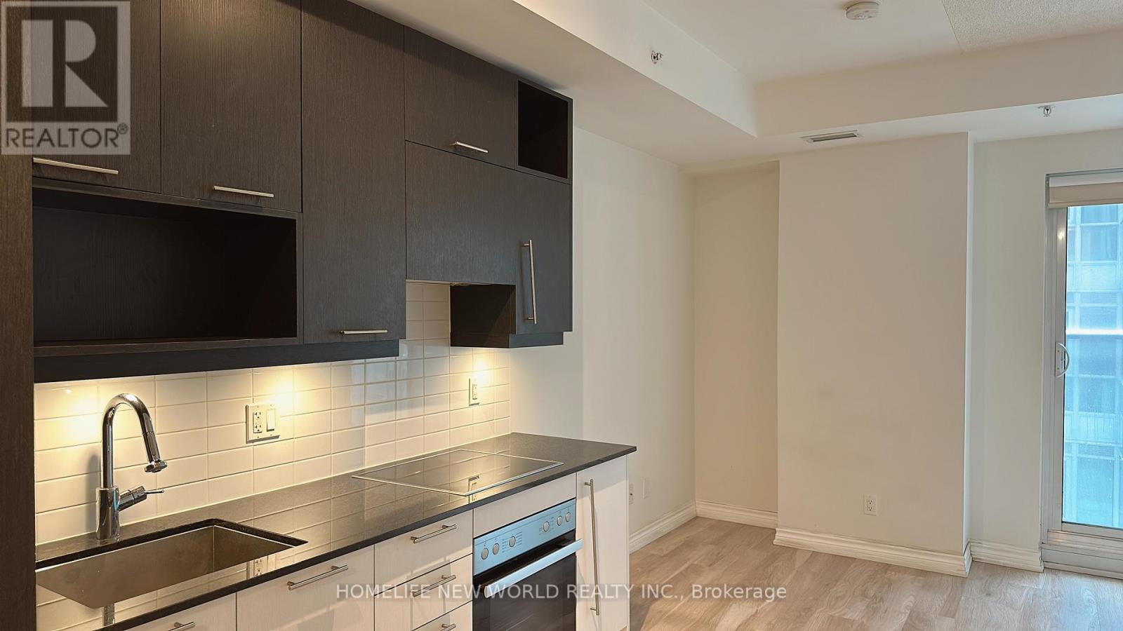 402 - 30 NELSON STREET, Toronto (Waterfront Communities), Ontario, M5V0H5 — Photo 7