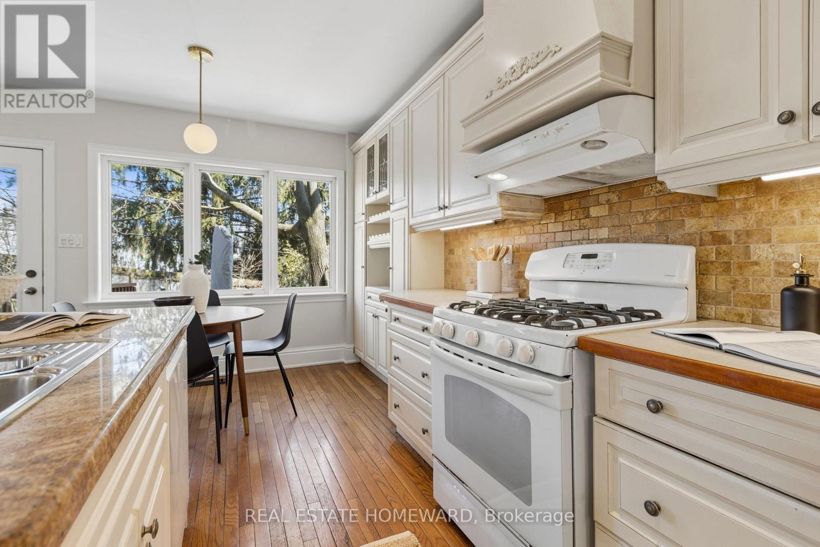 57 FALLINGBROOK ROAD, Toronto (Birchcliffe-Cliffside), Ontario, M1N2T5 — Photo 16