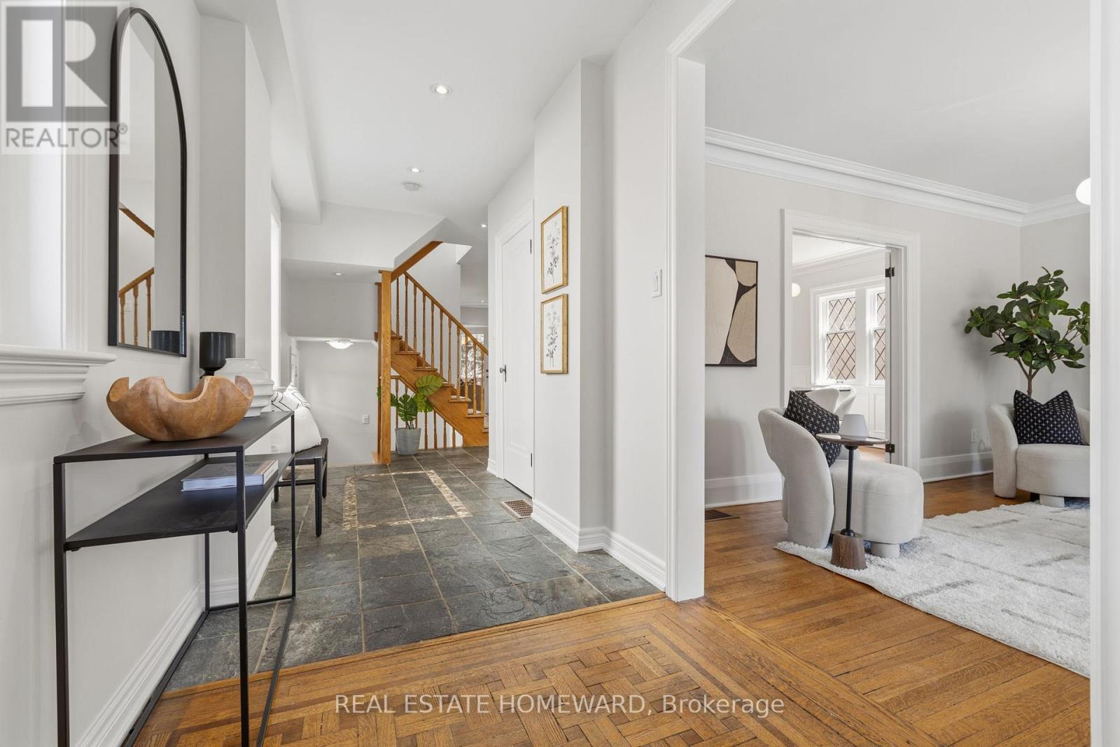 57 FALLINGBROOK ROAD, Toronto (Birchcliffe-Cliffside), Ontario, M1N2T5 — Photo 4