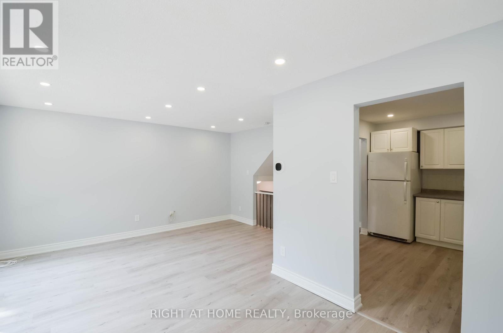 64 - 30 CHICHESTER PLACE, Toronto (L'Amoreaux), Ontario, M1T3S5 — Photo 5