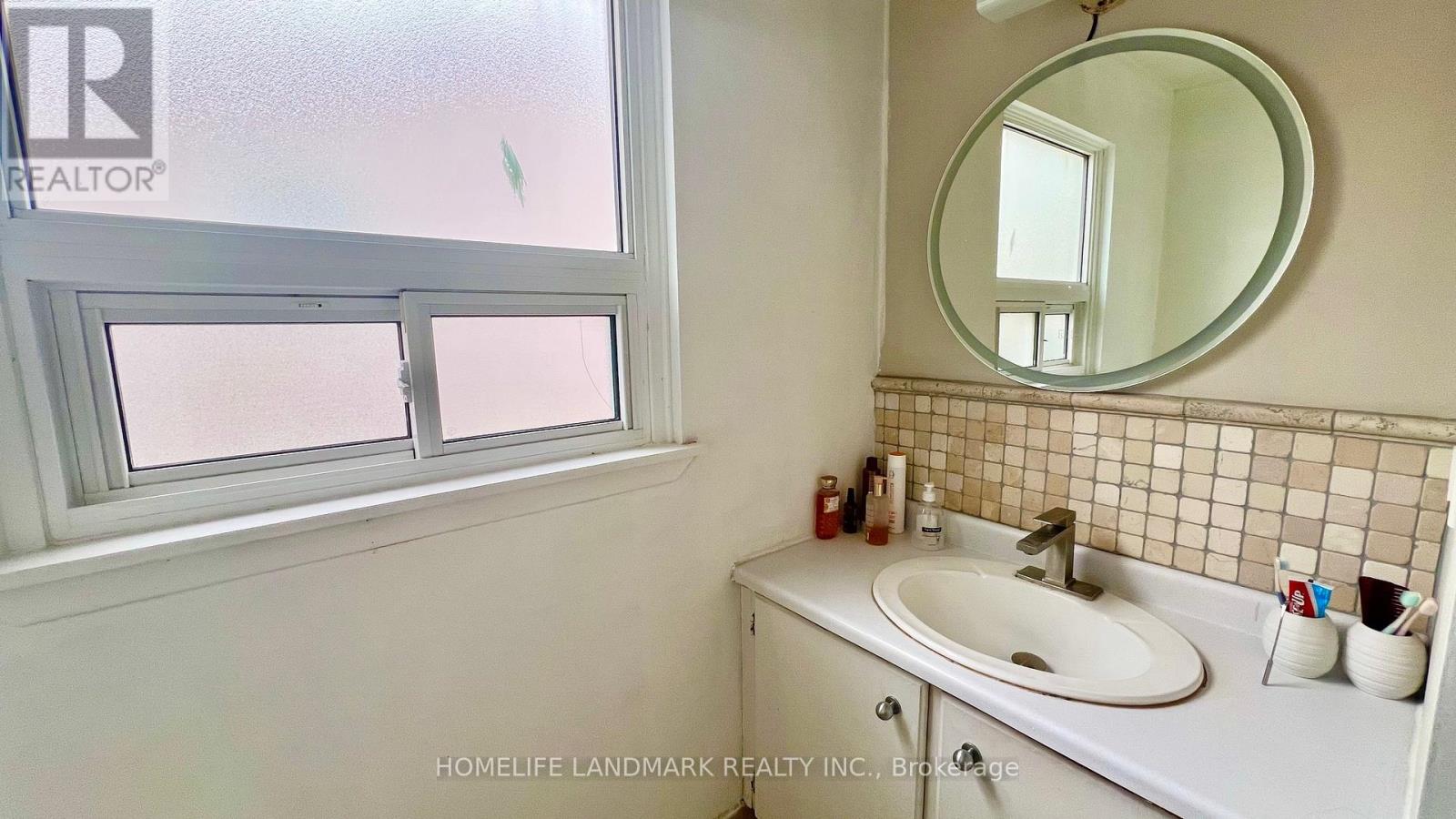 MAIN FLOOR - 81 UNITED SQUARE, Toronto (Malvern), Ontario, M1B2B9 — Photo 12