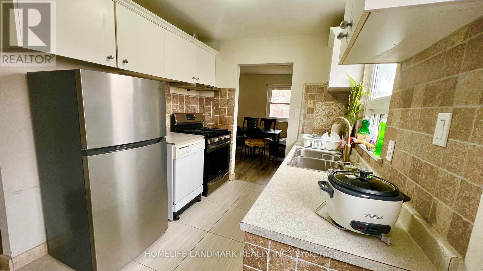 MAIN FLOOR - 81 UNITED SQUARE, Toronto (Malvern), Ontario, M1B2B9 — Photo 6