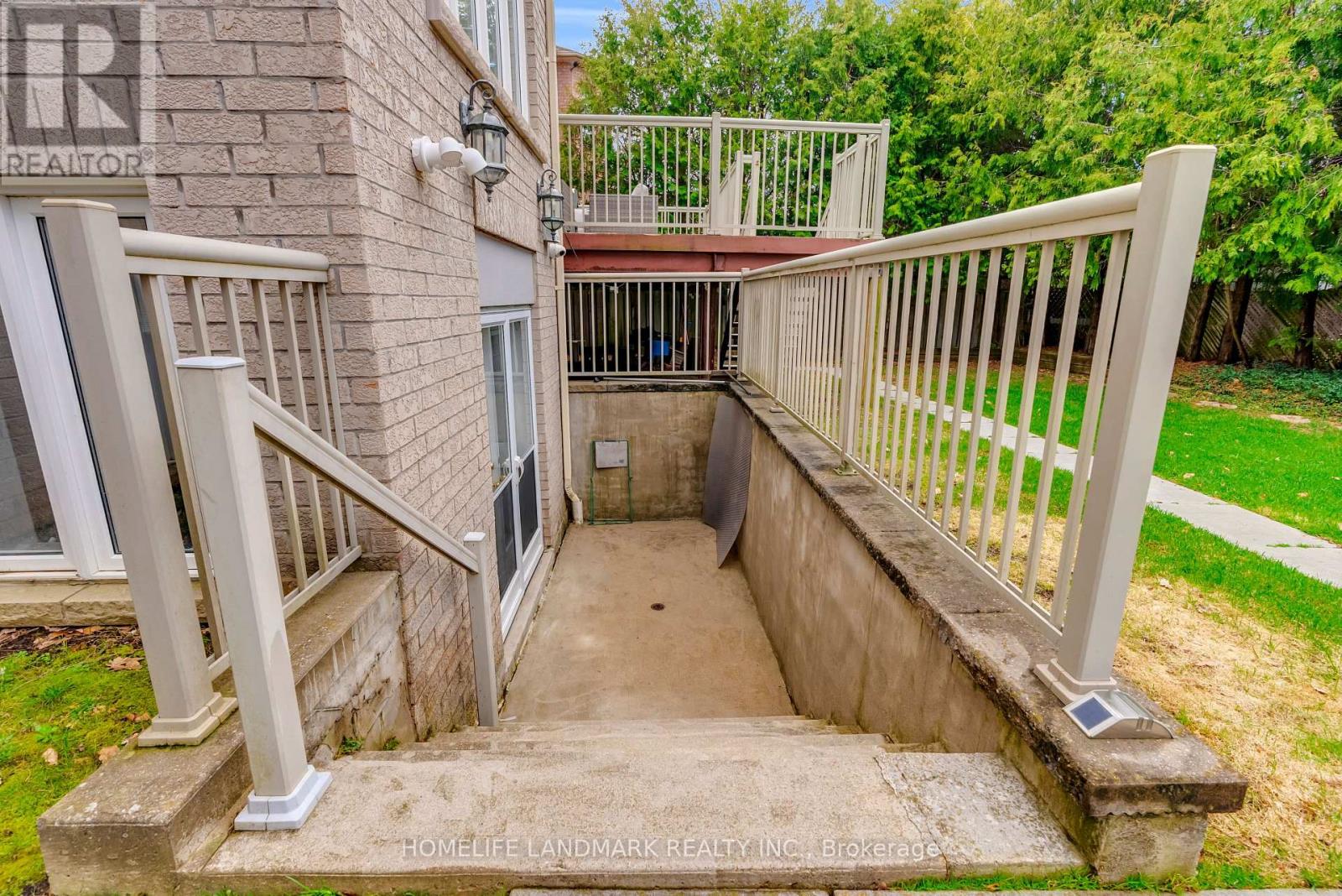 94 PATHLANE ROAD, Richmond Hill (Langstaff), Ontario, L4B4C7 — Photo 47