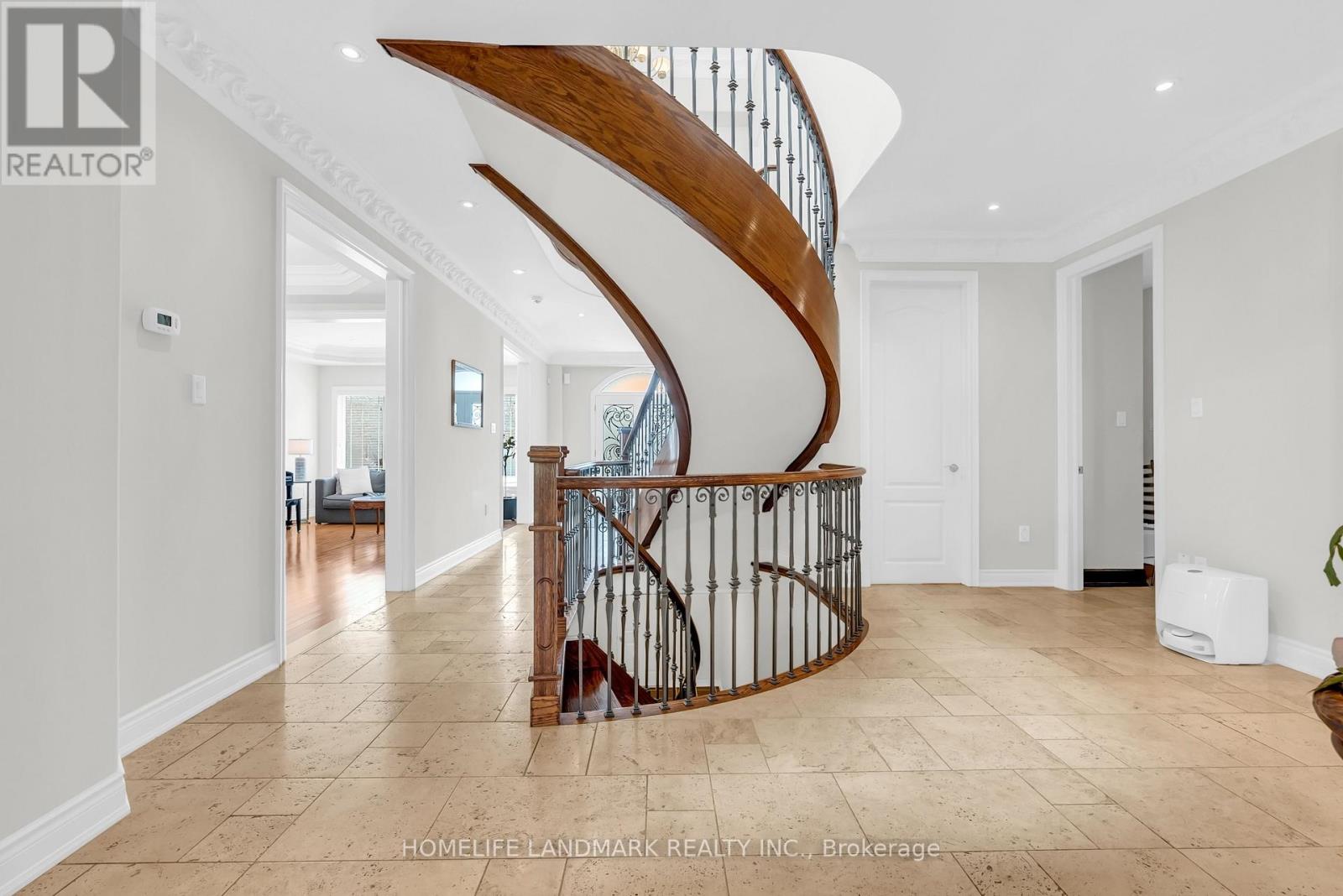 94 PATHLANE ROAD, Richmond Hill (Langstaff), Ontario, L4B4C7 — Photo 6