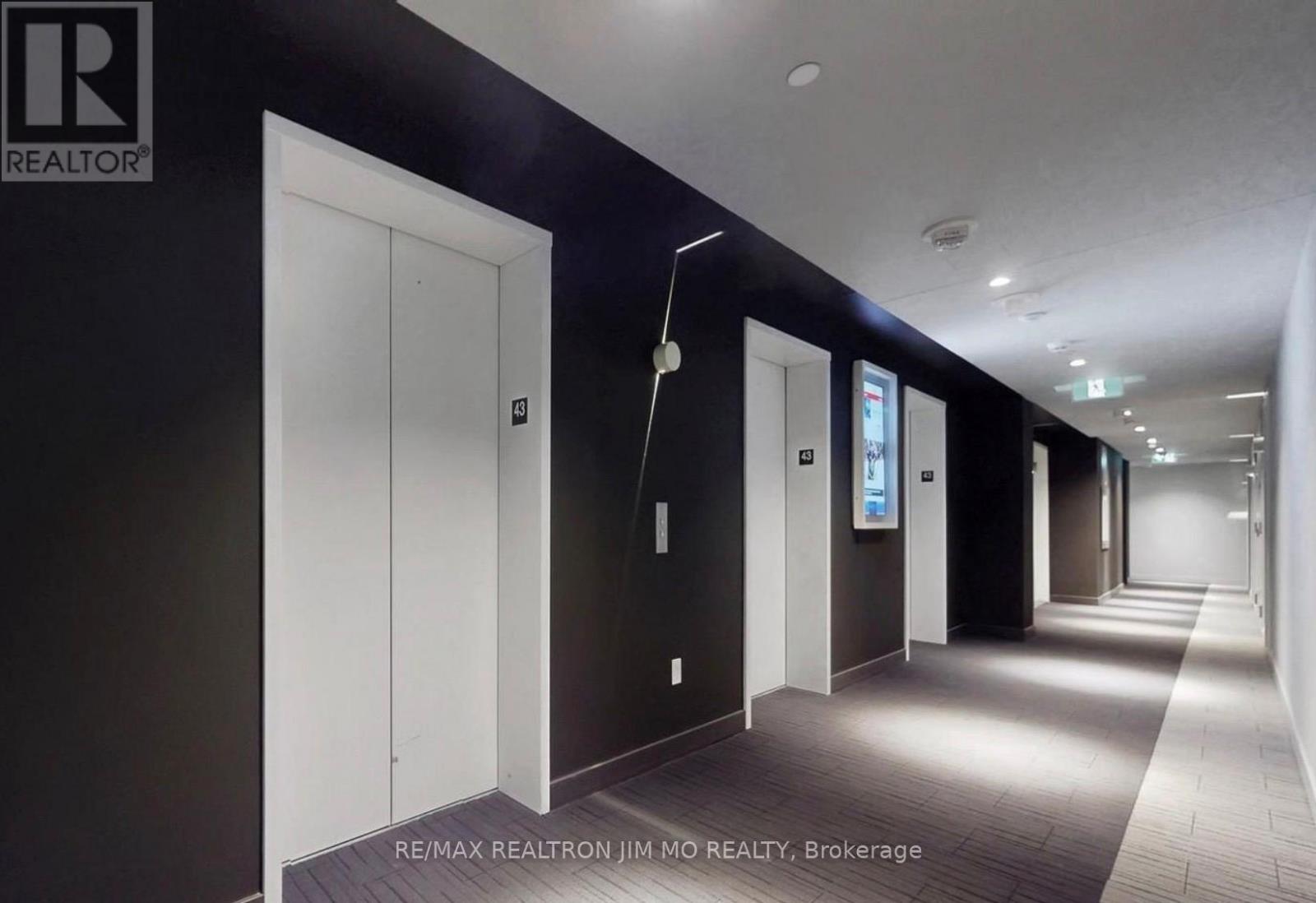 4609 - 3900 CONFEDERATION PARKWAY, Mississauga (City Centre), Ontario, L5B0M3 — Photo 4