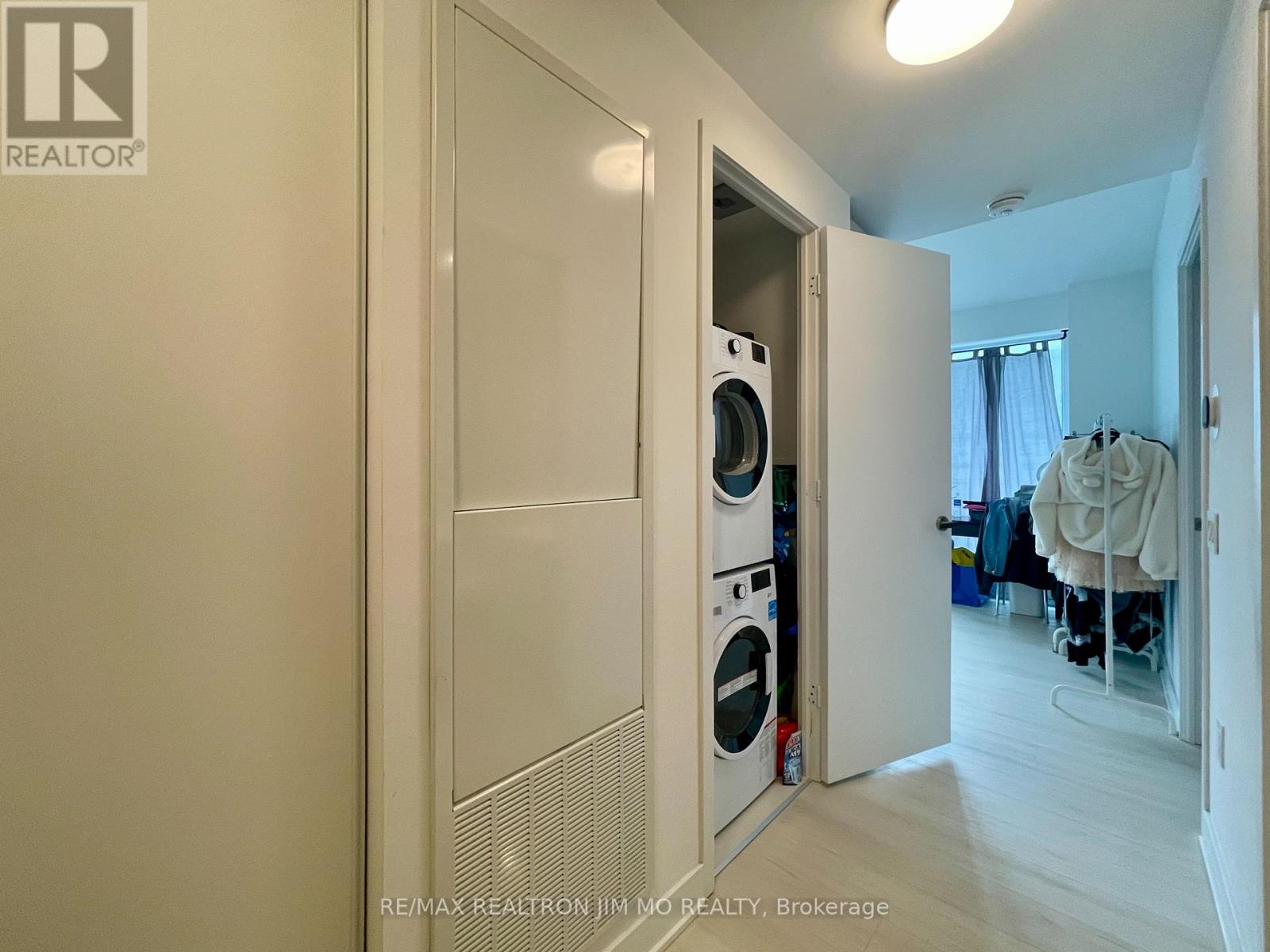 4609 - 3900 CONFEDERATION PARKWAY, Mississauga (City Centre), Ontario, L5B0M3 — Photo 7