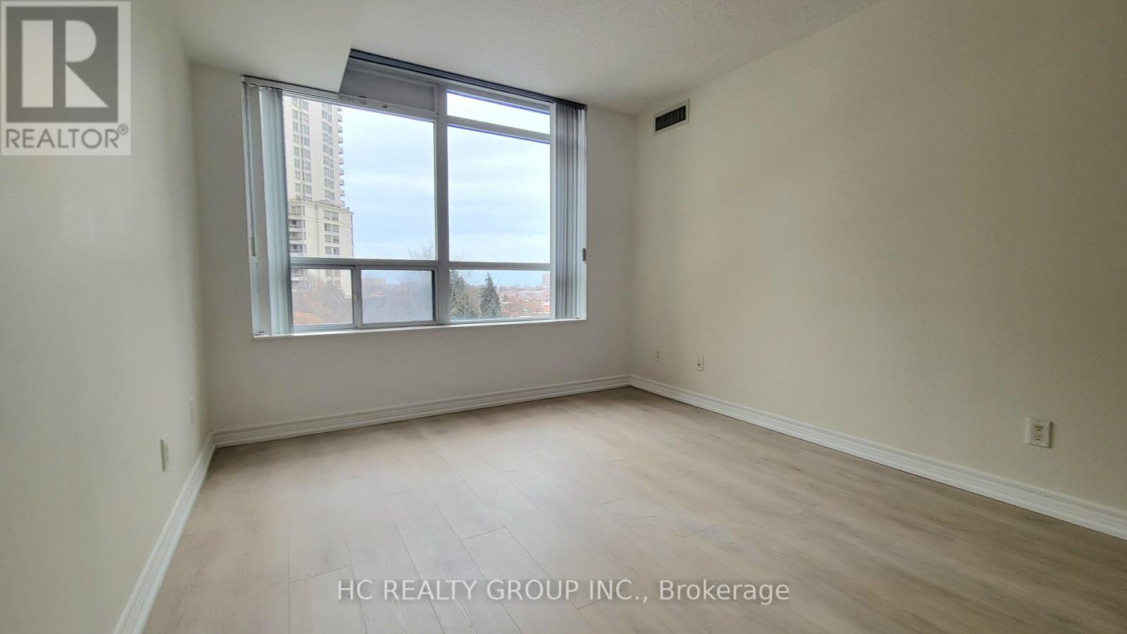 510 - 310 BURNHAMTHORPE ROAD W, Mississauga (City Centre), Ontario, L5B3Y5 — Photo 8