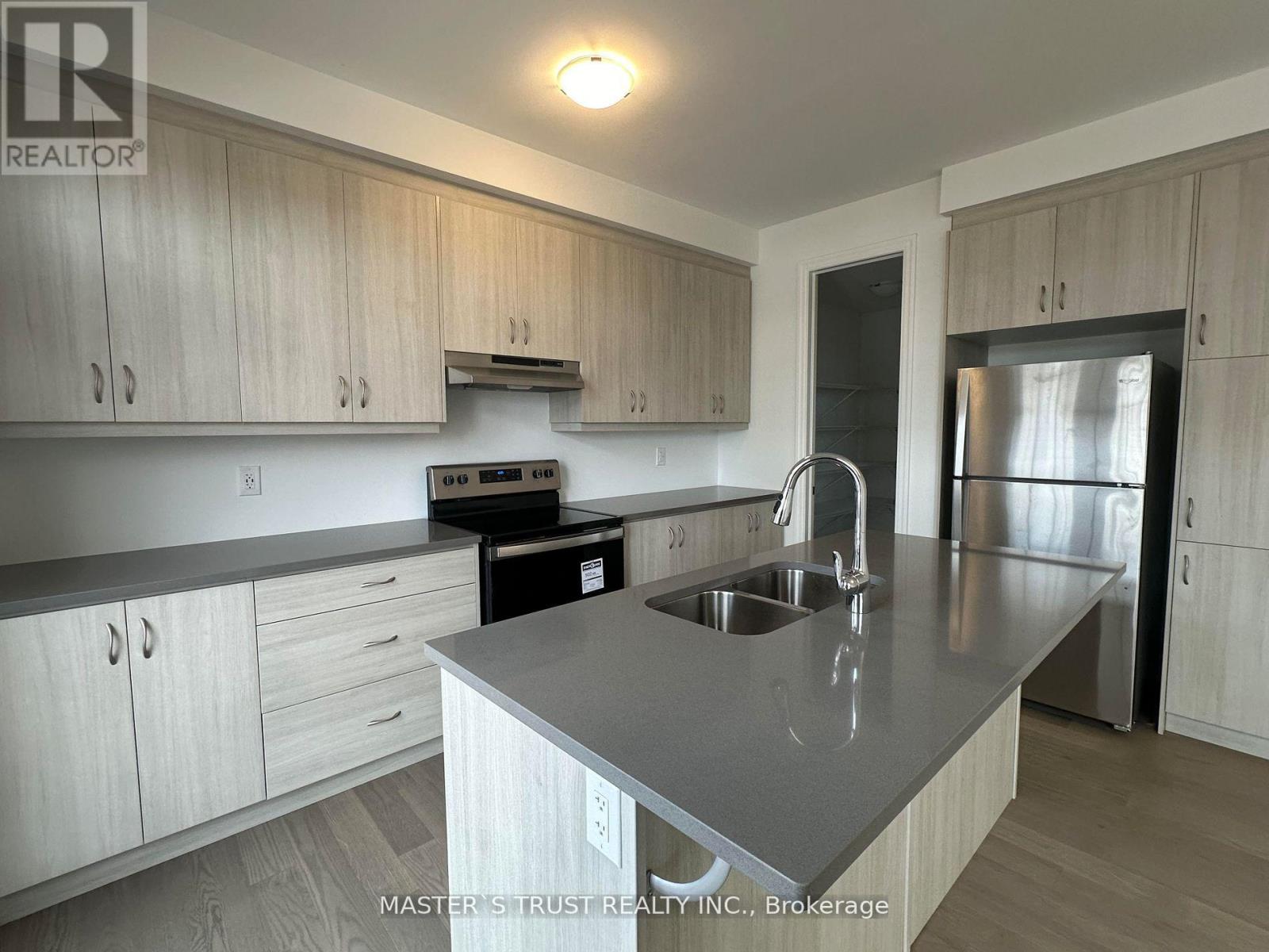 1415 WILLIAM HALTON PARKWAY, Oakville (NW Northwest), Ontario, L6M5N8 — Photo 4