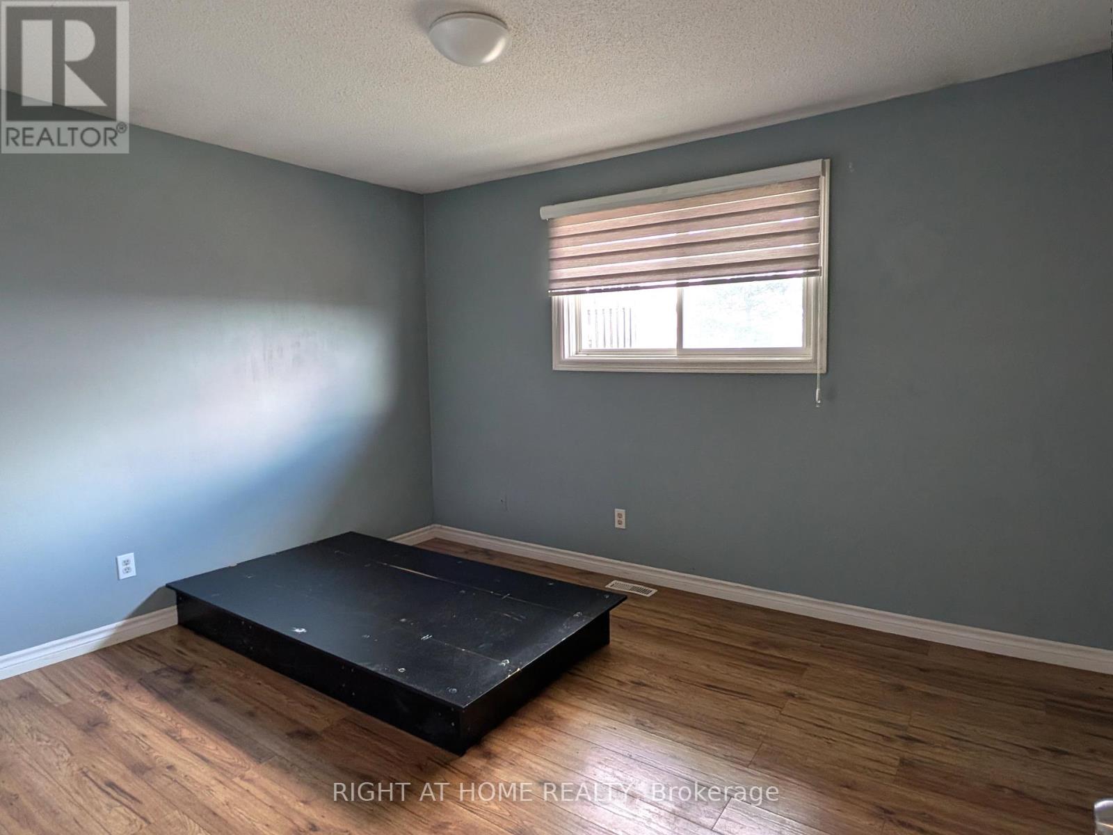 113 SOUTHWOOD DRIVE, Kitchener, Ontario, N2E2J1 — Photo 6