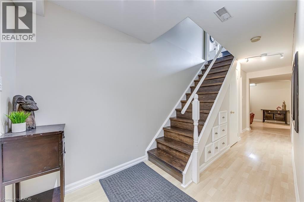 2536 BRACKEN Drive, Oakville, Ontario, L6M4R7 — Photo 40