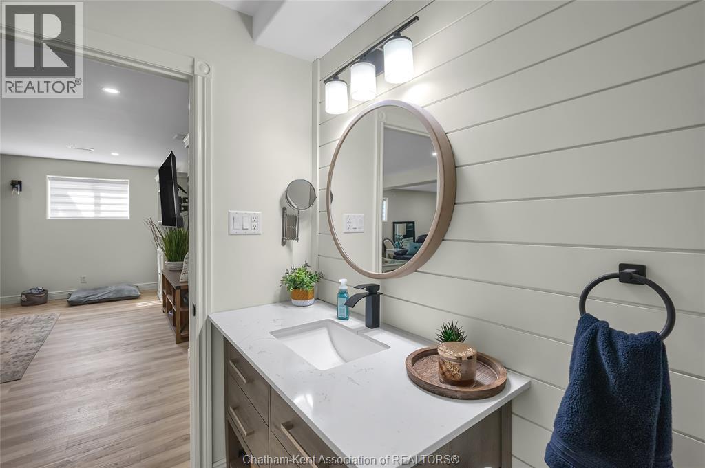 132 Sherwood COURT, Chatham, Ontario, N7L6L2 — Photo 37