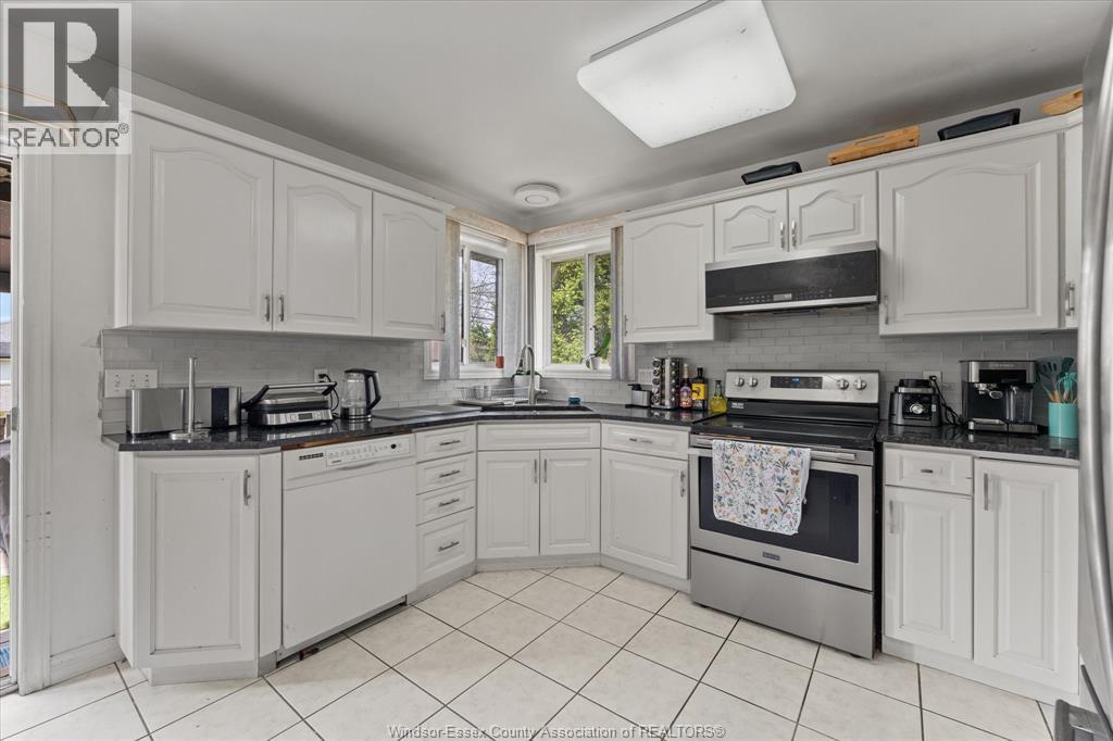 1751 RANKIN, Windsor, Ontario, N9B3W3 — Photo 17