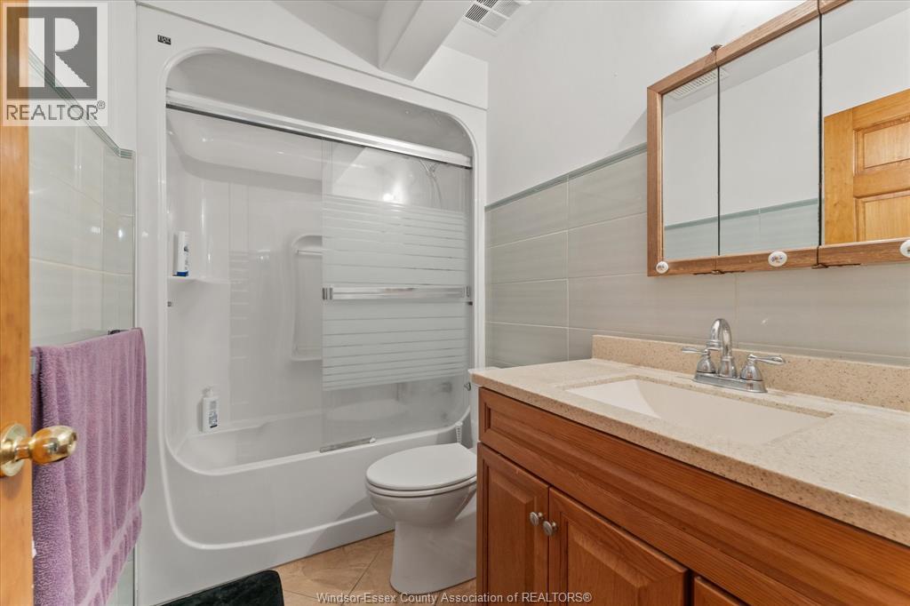 1751 RANKIN, Windsor, Ontario, N9B3W3 — Photo 35