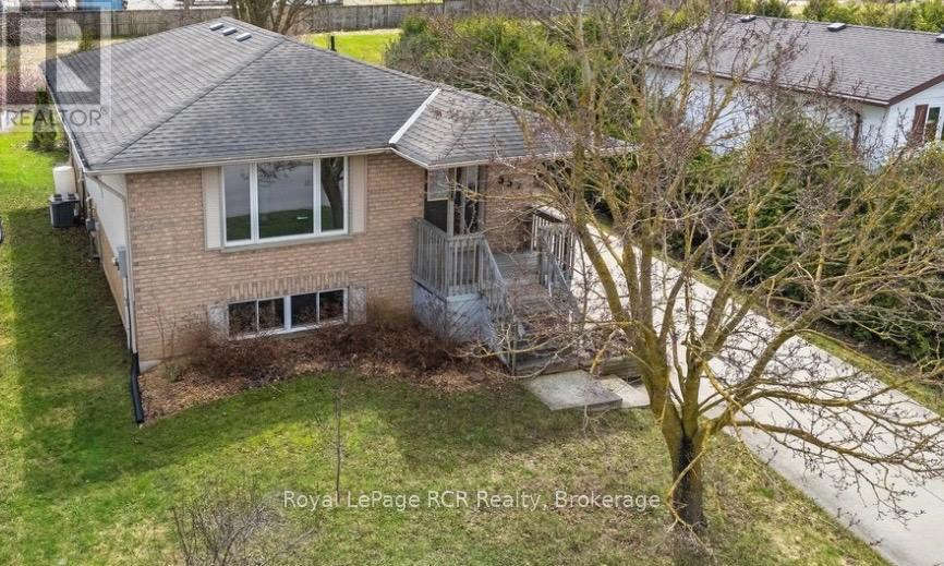 557 2ND A STREET, Hanover, Ontario, N4N3P6 — Photo 2