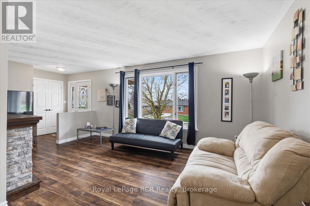 557 2ND A STREET, Hanover, Ontario, N4N3P6 — Photo 6