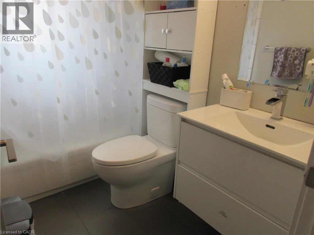 75 RICHWILL Road Unit# 1, Hamilton, Ontario, L9C1S4 — Photo 14