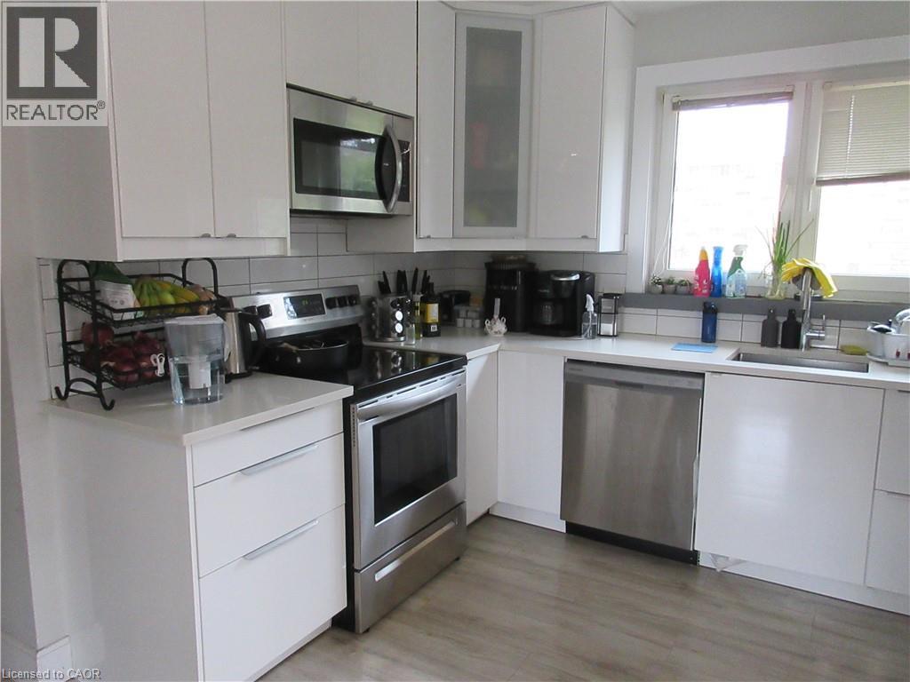 75 RICHWILL Road Unit# 1, Hamilton, Ontario, L9C1S4 — Photo 3