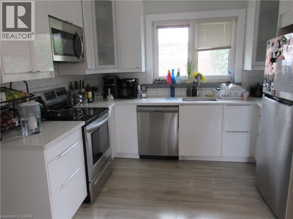 75 RICHWILL Road Unit# 1, Hamilton, Ontario, L9C1S4 — Photo 4