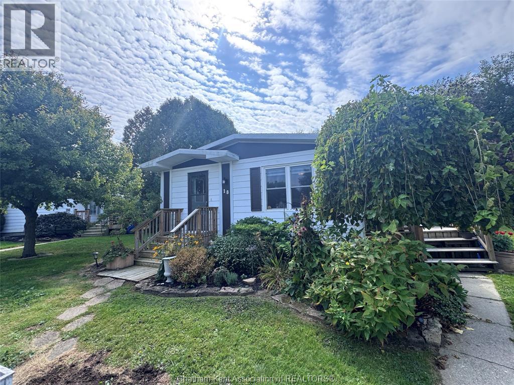 18 JAMES COURT, Chatham, Ontario, N7L4Y8 — Photo 2