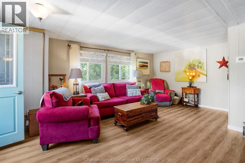 18 JAMES COURT, Chatham, Ontario, N7L4Y8 — Photo 5