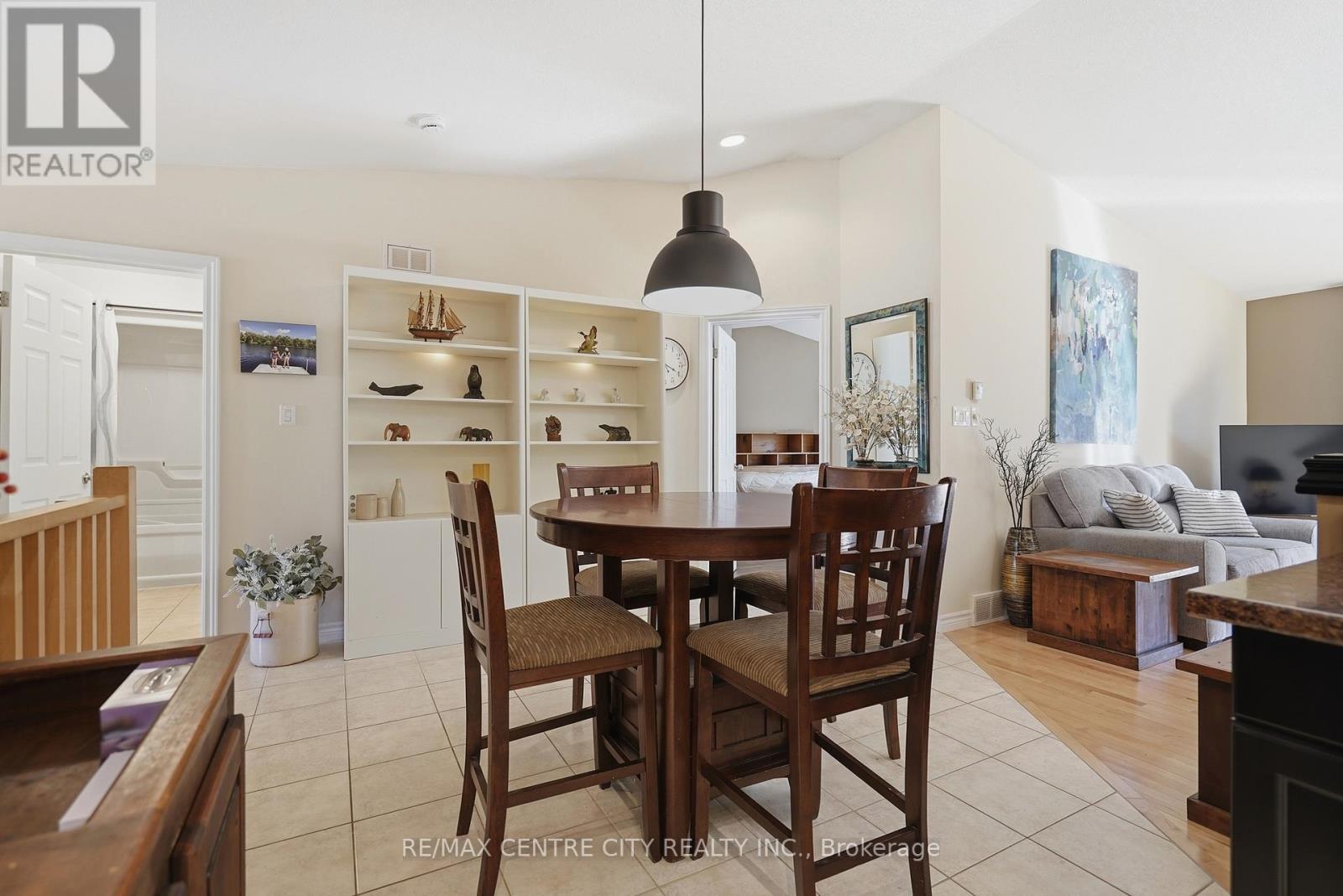 21 - 121 MEADOWCREEK DRIVE, Middlesex Centre (Ilderton), Ontario, N0M2A0 — Photo 8