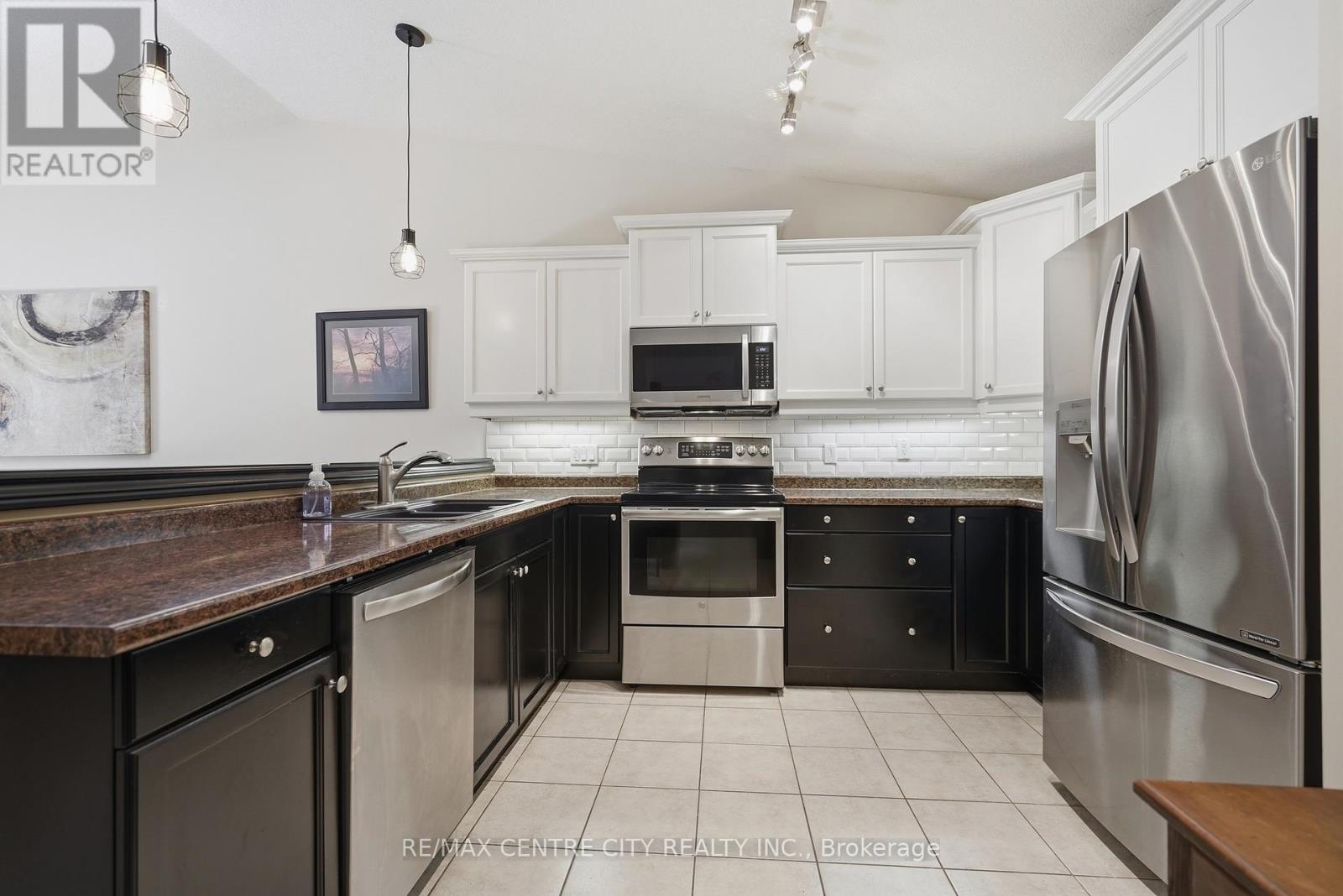 21 - 121 MEADOWCREEK DRIVE, Middlesex Centre (Ilderton), Ontario, N0M2A0 — Photo 9