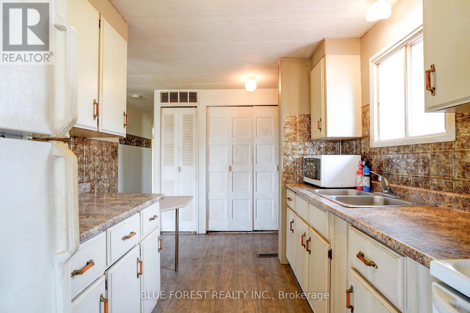 21698 JOHNSTON LINE, West Elgin, Ontario, N0L2N0 — Photo 21