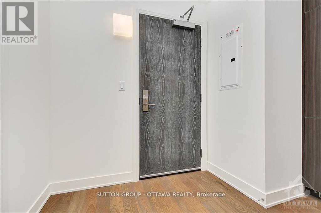 306 - 428 SPARKS STREET, Ottawa, Ontario, K1R0B3 — Photo 4