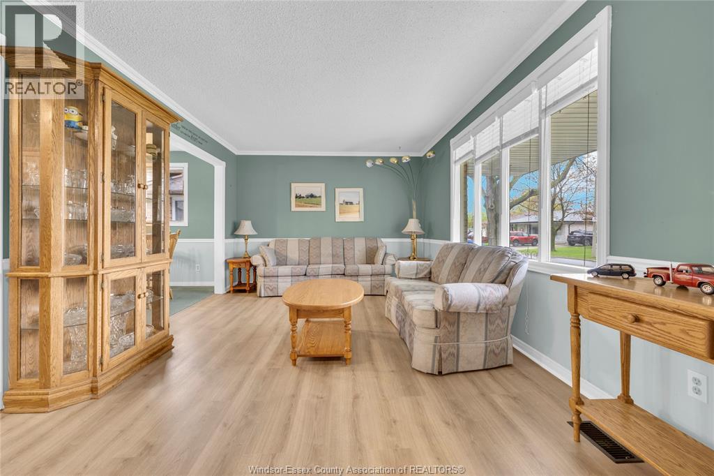 1616 Courtland, Windsor, Ontario, N8T3K6 — Photo 3