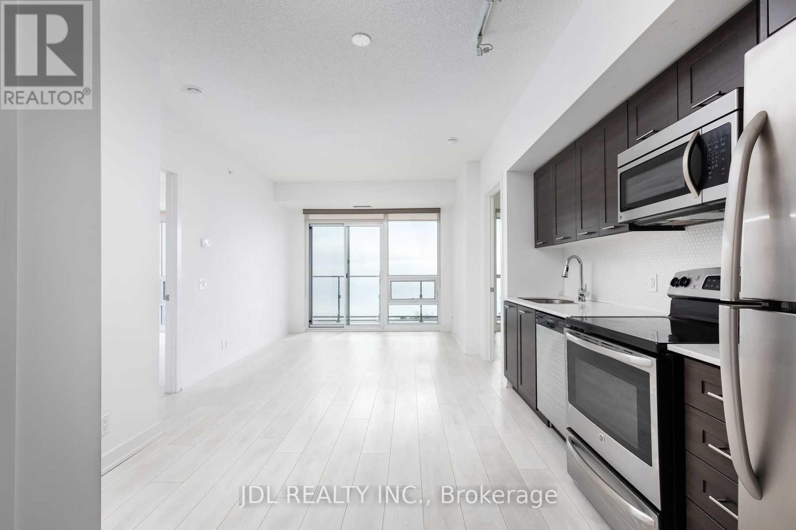 3702 - 2212 LAKE SHORE BOULEVARD W, Toronto (Mimico), Ontario, M8V0C2 — Photo 5