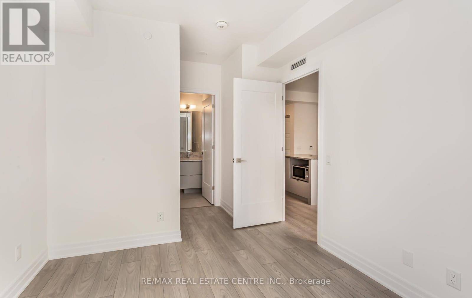 1610 - 36 ELM DRIVE W, Mississauga (City Centre), Ontario, L5B1L9 — Photo 18