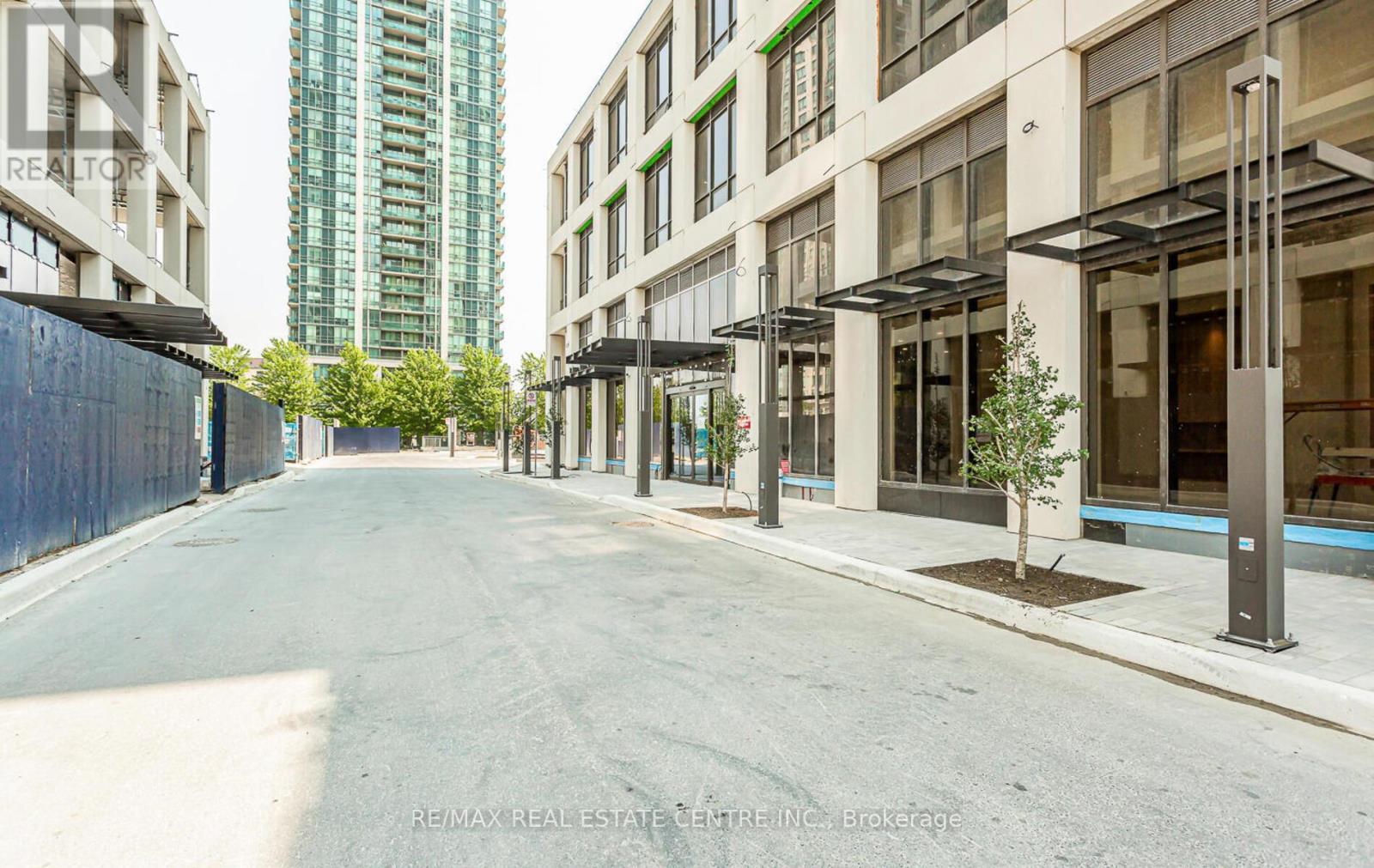 1610 - 36 ELM DRIVE W, Mississauga (City Centre), Ontario, L5B1L9 — Photo 3