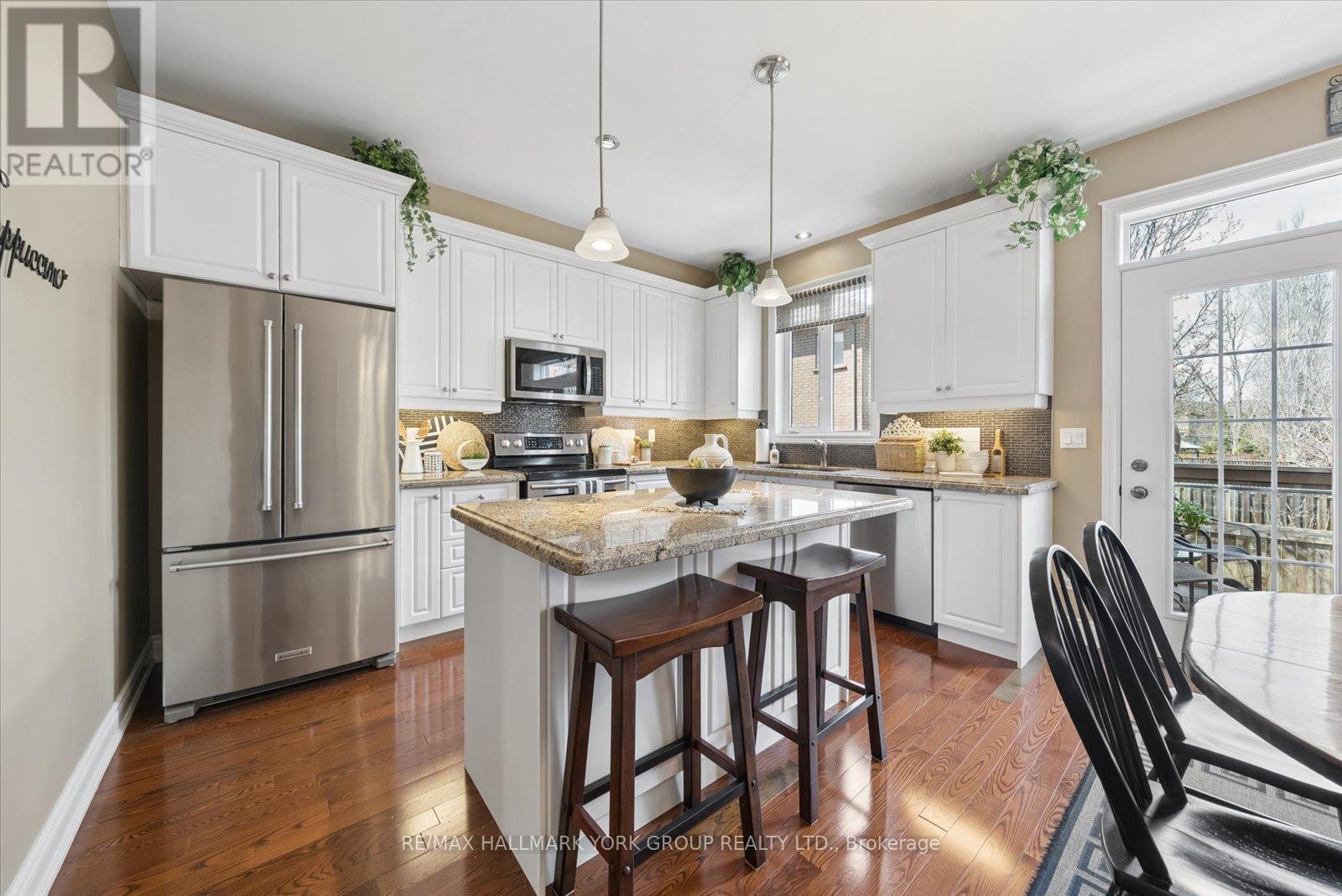 202 DUSKYWING WAY, Oakville (BR Bronte), Ontario, L6L6X4 — Photo 7