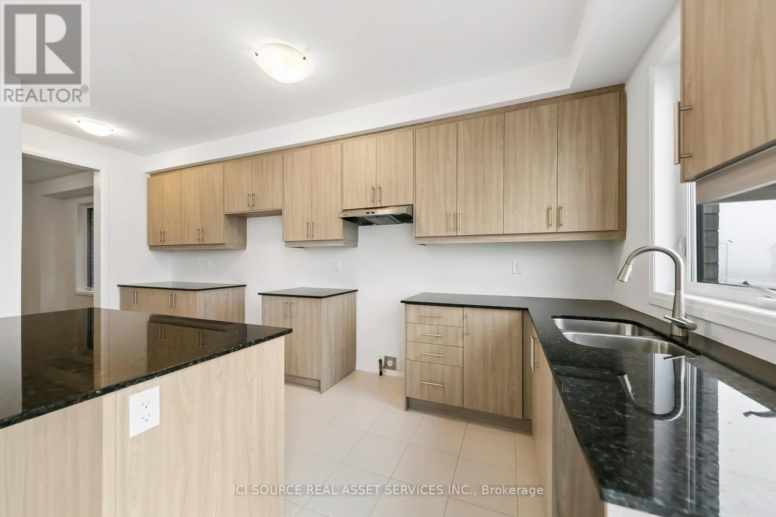 23 MAYHEW LANE, Hamilton (Binbrook), Ontario, L0R1C0 — Photo 8