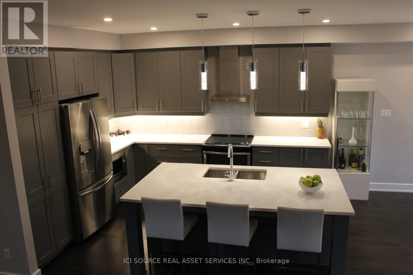 333 LYSANDER PLACE, Ottawa, Ontario, K1K3X8 — Photo 3