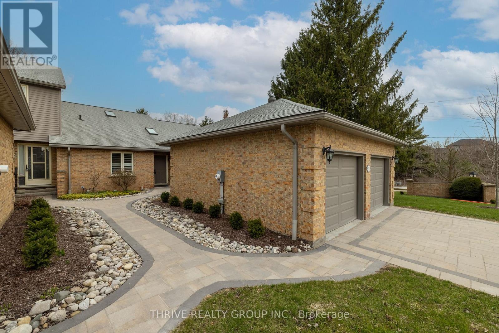 25 - 701 LANSDOWNE AVENUE, Woodstock (Woodstock - North), Ontario, N4T1K1 — Photo 2