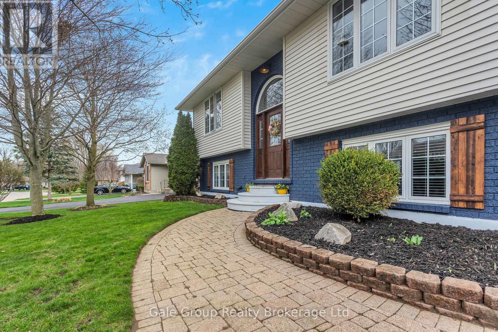 22 LORRAINE AVENUE, Tillsonburg, Ontario, N4G4V3 — Photo 5