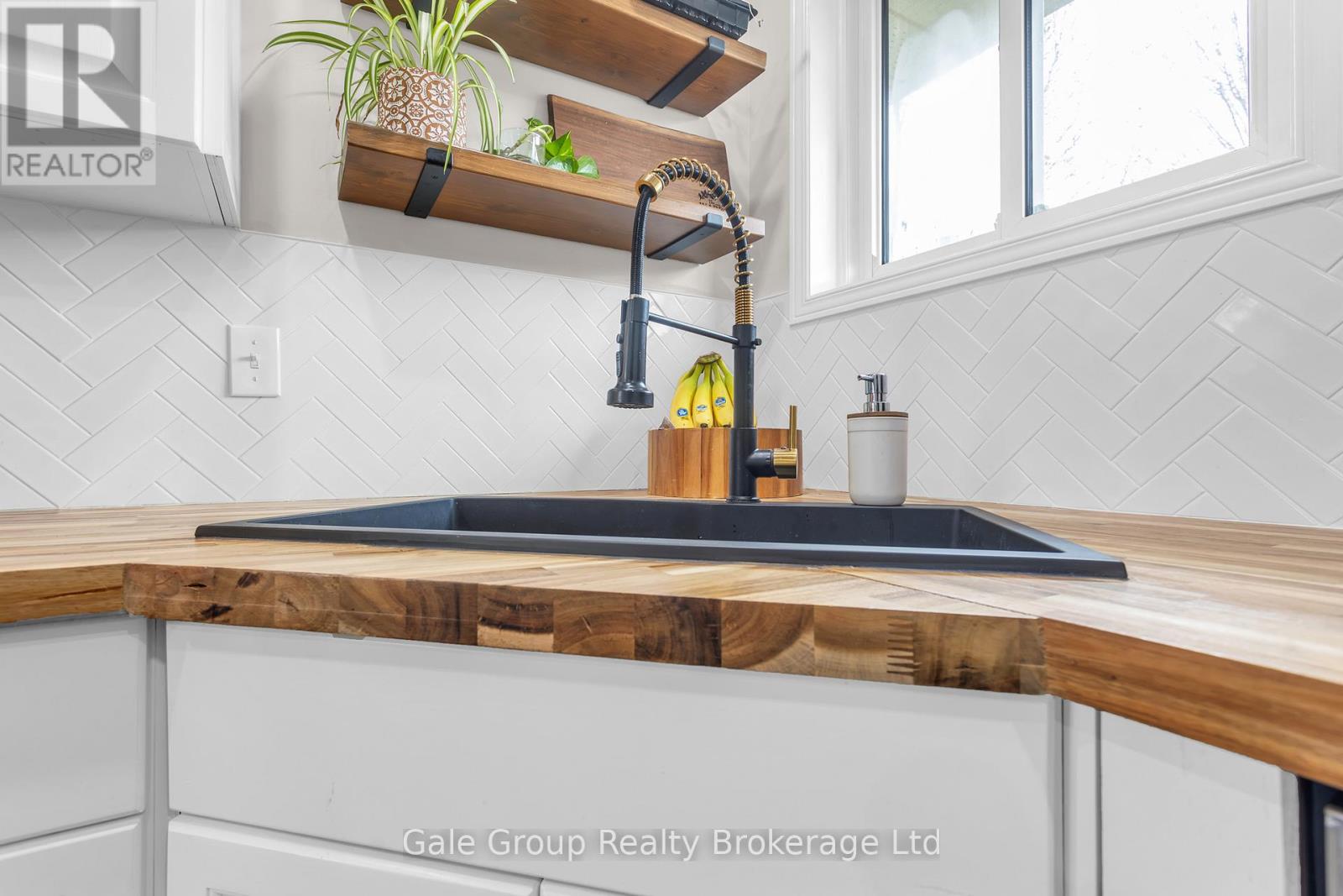 22 LORRAINE AVENUE, Tillsonburg, Ontario, N4G4V3 — Photo 9